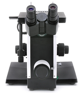Il microscopio metallurgico invertito con una luce polarizzata ha messo per l'analisi cristallografica
